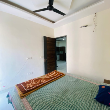Bedroom in 3 BHK Builder Floor at Sector 127 – for Rent