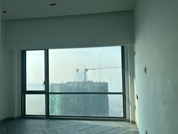 Room in 4 BHK Apartment at Lodha World View, Worli – for Rent