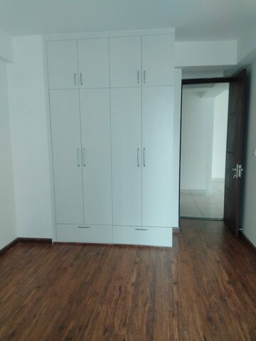 Room in 3 BHK Apartment at Maya Green Lotus Utsav, International Airport Road – for Rent