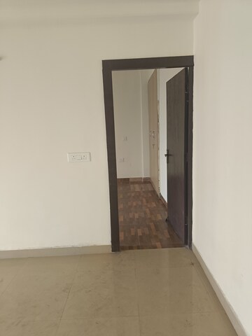 Room in 3 BHK Apartment at Gardenia Gateway, Sector 75 – for Rent