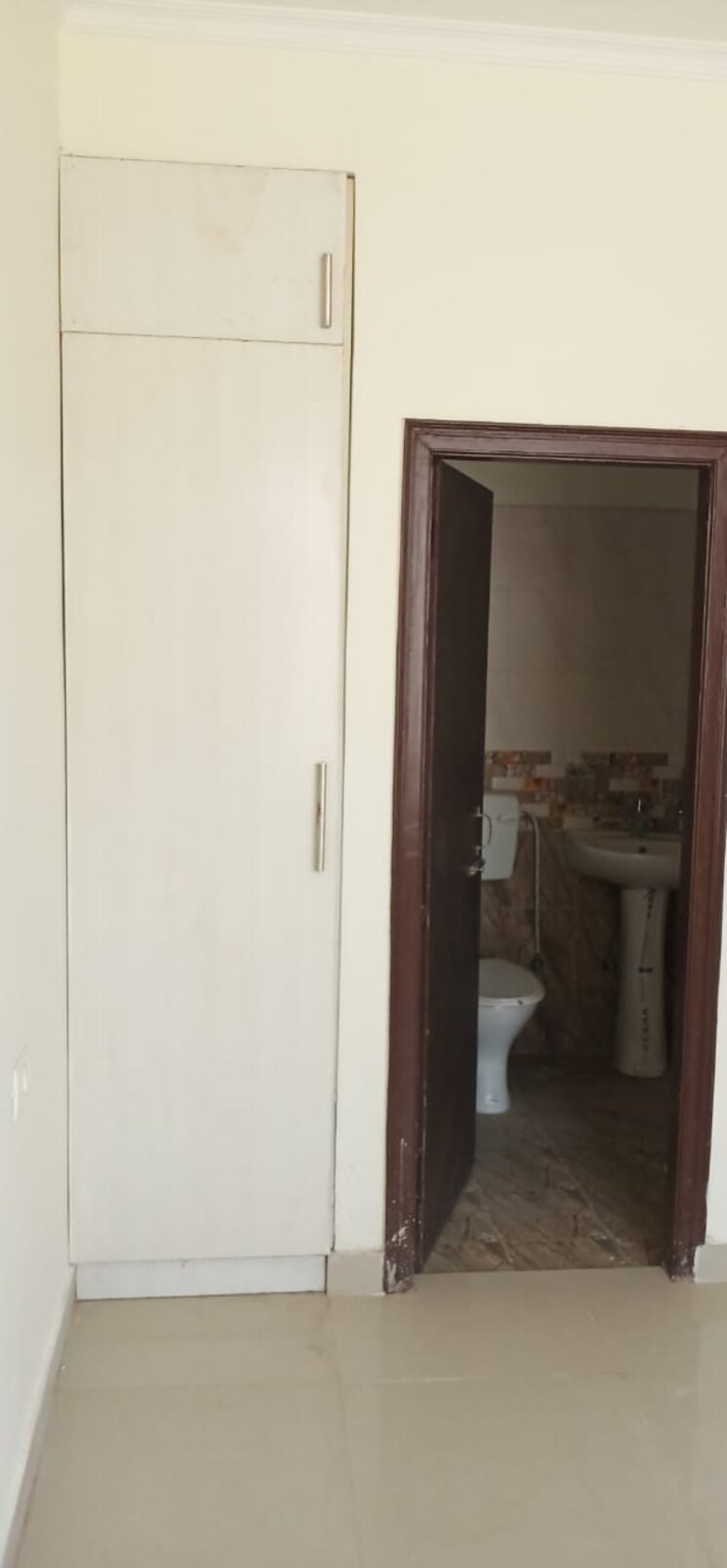 Attached Bathroom, sector 116 3 Bedroom 1350 Sq.Ft. Apartment In Sector 116 Mohali 8063658