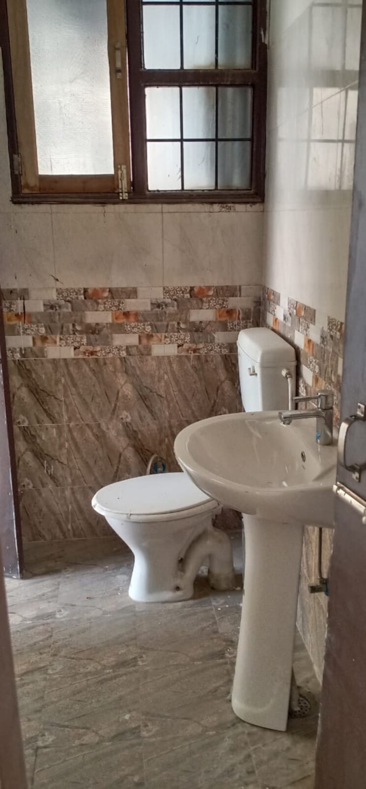 Bathroom, sector 116 3 Bedroom 1350 Sq.Ft. Apartment In Sector 116 Mohali 8063658