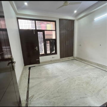 Room in 3 BHK Builder Floor at Khirki Extension – for Rent