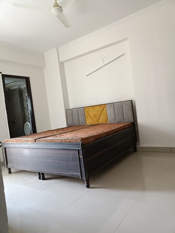 Bedroom in 3 BHK Apartment at Amrapali Silicon City, Sector 76 – for Rent