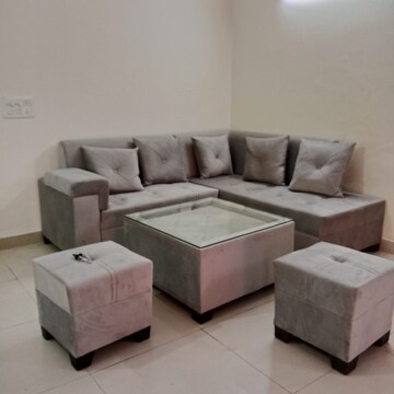 Bedroom in 3 BHK Apartment at Amrapali Silicon City, Sector 76 – for Rent