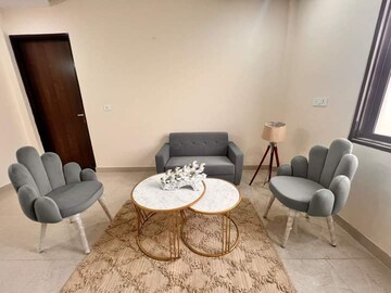 Master Bedroom in 1 BHK Builder Floor at Sector 53 – for Rent