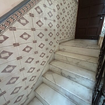 Bathroom in 3 BHK Builder Floor at Kotla Mubarakpur – for Rent