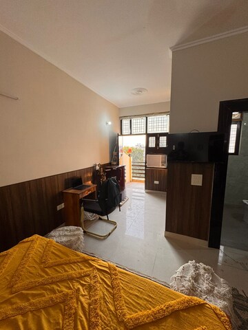 Bedroom in 1 RK Builder Floor at Sector 52 – for Rent