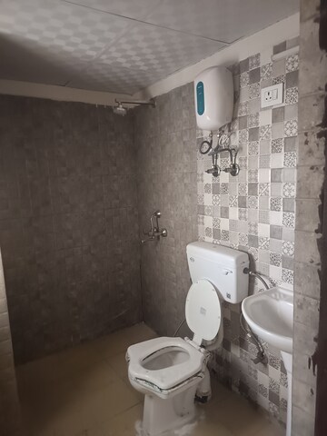 Bathroom in 3 BHK Apartment at Futec Gateway, Sector 75 – for Sale