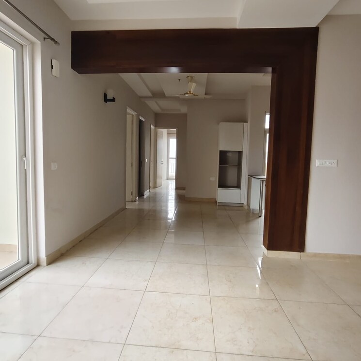 Room, amrapali-silicon-city 3 Bedroom 1545 Sq.Ft. Apartment In Sector 76 Noida 8063743