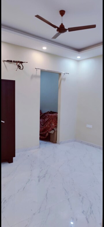 Room in 3 BHK Independent House at RWA Apartments Sector 92, Sector 92 – for Rent