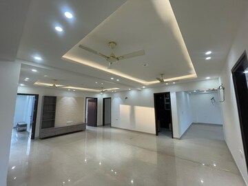 Building Lobby in 3 BHK Apartment at Bestech Park View Spa Next, Sector 67 – for Sale