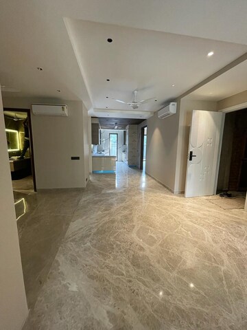 Room in 3 BHK Apartment at Futec Gateway, Sector 75 – for Sale