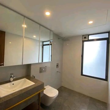 Attached Bathroom in 4 BHK Apartment at Lodha Sterling, Sandoz Baug – for Sale