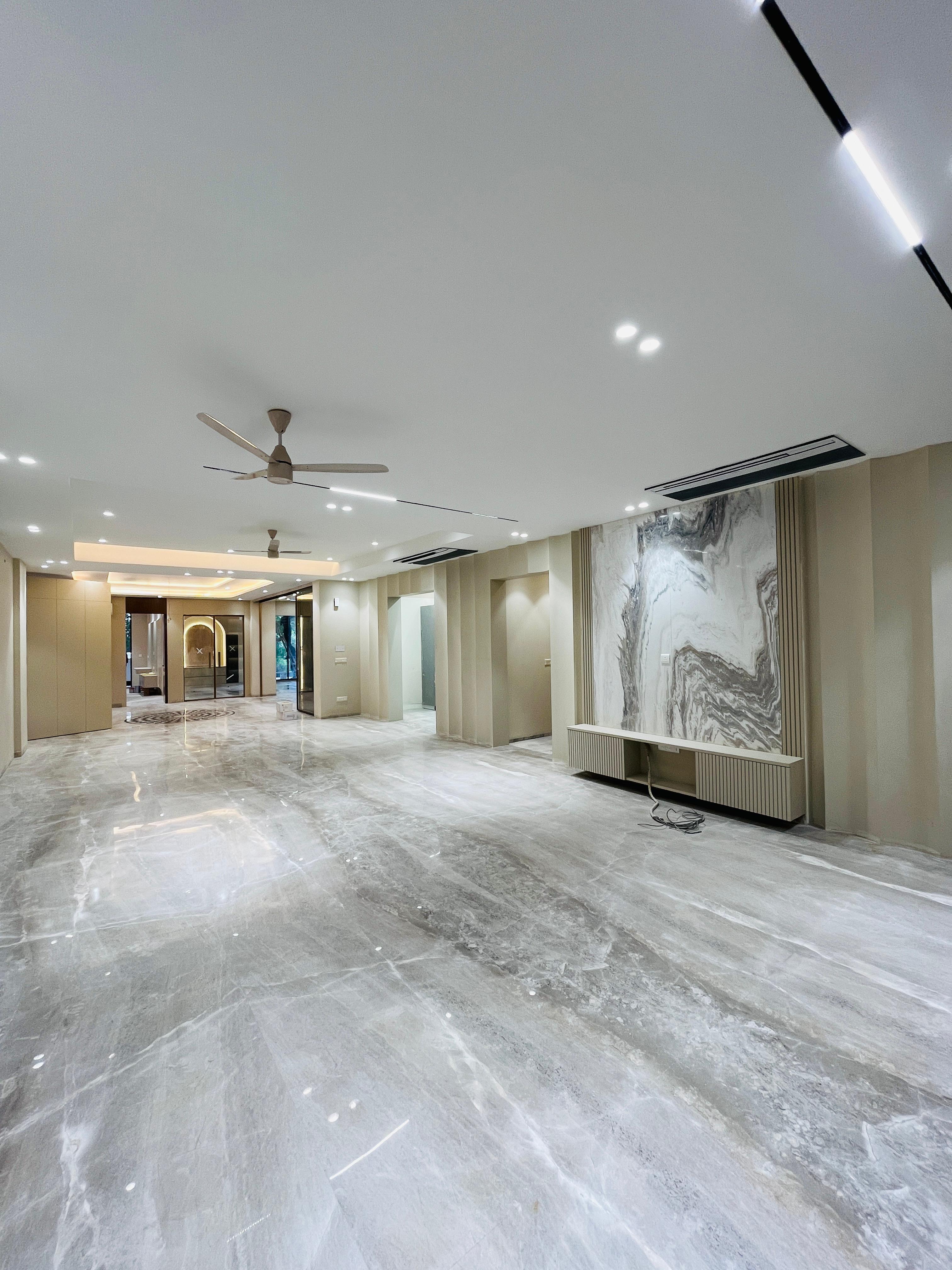 5 BHK + Pooja Room,Servant Room,Study Room,Extra Room 5900 Sq.Ft. Builder Floor in M3M Paragon 57