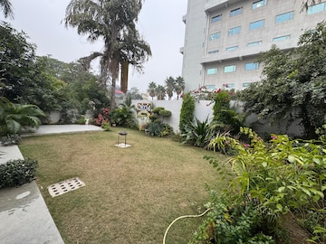 5 BHK Villa – Garden View at Orchid Petals, Sector 49 - for Rent