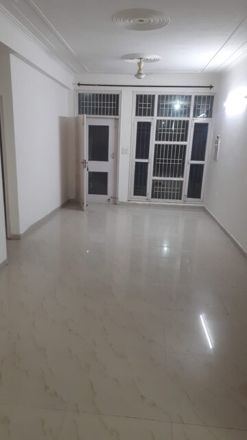 Room in 2 BHK Apartment at Peer Mucchalla – for Rent