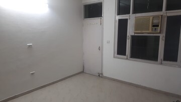 Room in 2 BHK Apartment at Peer Mucchalla – for Rent