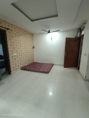 Living Room in 3 BHK Apartment at MP Metro Towers, Dhakoli Village – for Rent
