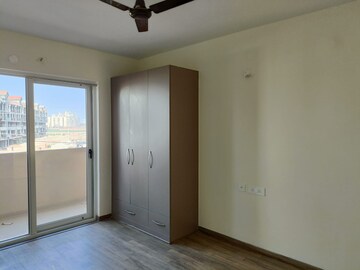Room in 3 BHK Apartment at Sushma Valencia, International Airport Road – for Rent