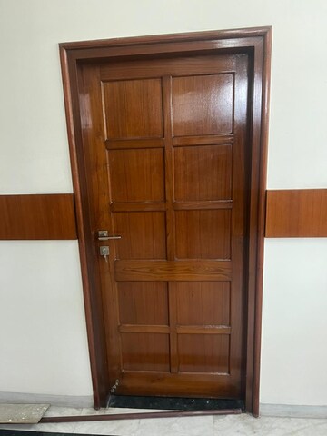 Furnished Amenities in 4 BHK Apartment at Puri Vip Floors, Sector 81 – for Rent
