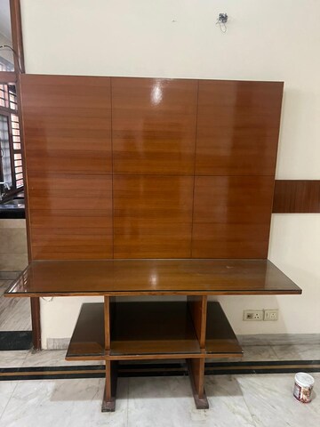 Furnished Amenities in 4 BHK Apartment at Puri Vip Floors, Sector 81 – for Rent