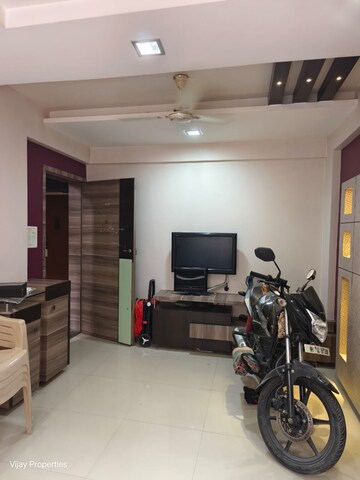 Parking in 1 BHK Apartment at Sheth Vasant Sagar Complex, Kandivali East – for Rent
