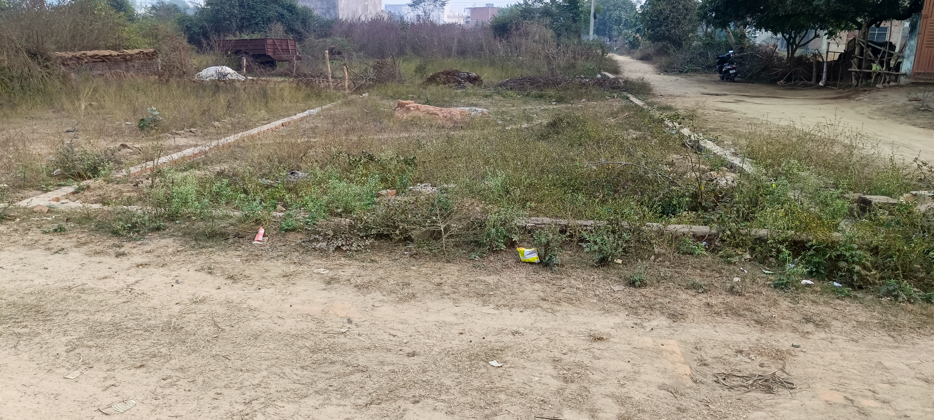 Plot For Sale in Iim Road Property