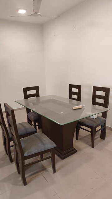 Master Bedroom in 2.5 BHK Apartment at Oberoi Springs, Andheri West – for Sale