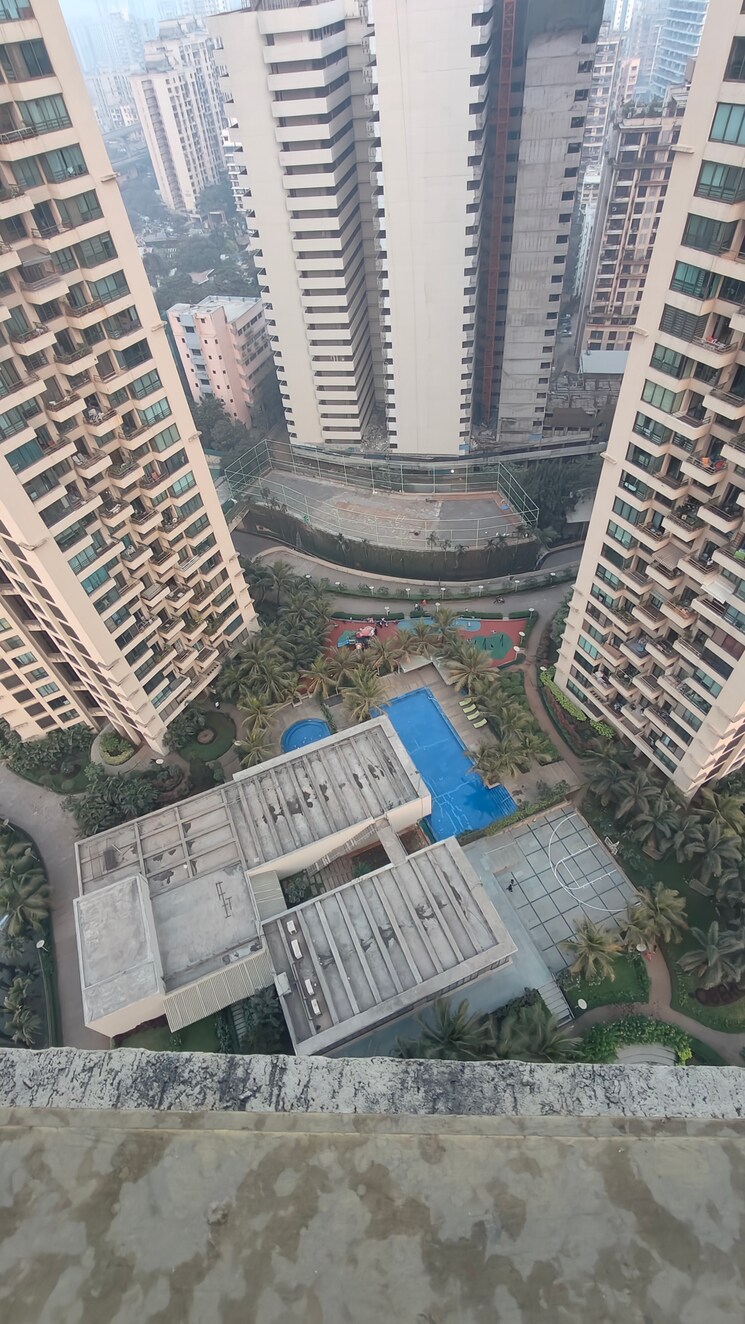 Exterior View, oberoi-springs 2.5 Bedroom 1300 Sq.Ft. Apartment In Andheri West Mumbai 8064012