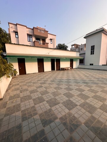 Terrace in 4 BHK Independent House at Ashiana Nagar – for Rent