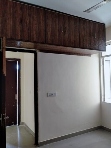 Furnished Amenities in 2 BHK Apartment at Today Ridge Residency, Sector 135 – for Rent