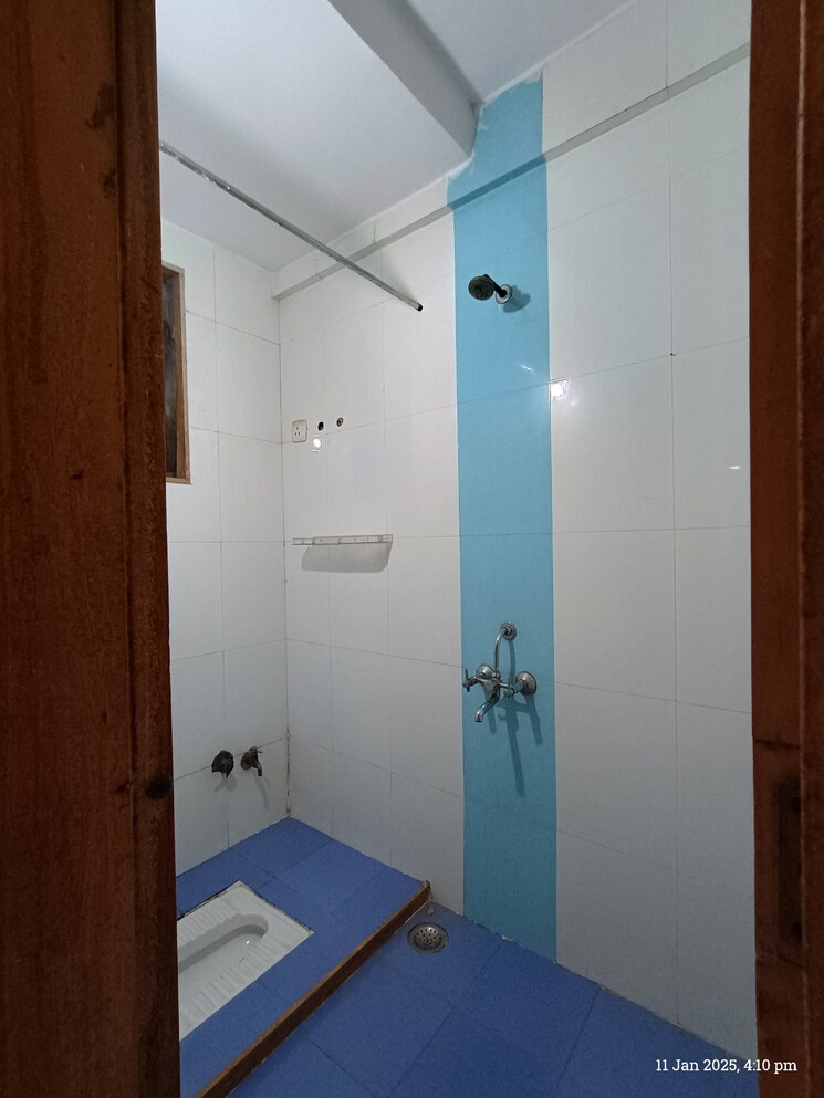 Bathroom, giriraj-classic 2 Bedroom 910 Sq.Ft. Apartment In Kopar Khairane Navi Mumbai 8064120