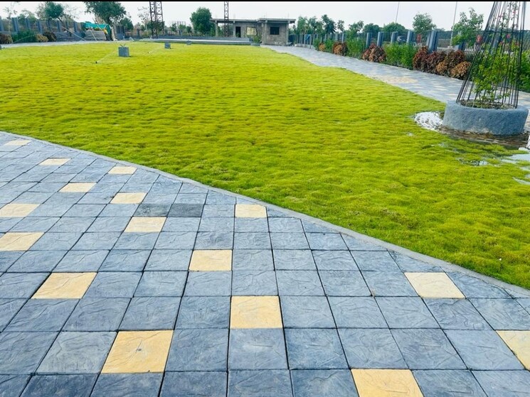 Garden, jamtha  1453 Sq.Yd. Plot In Jamtha Nagpur 8064135