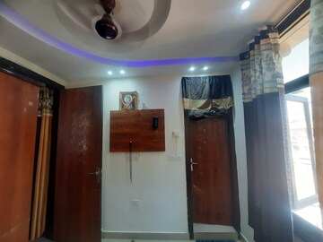 Furnished Amenities in 2 BHK Builder Floor at Rohini Extension – for Rent