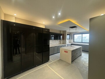 Kitchen in 4 BHK Builder Floor at Sector 47 – for Sale