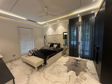 Bathroom in 4 BHK Builder Floor at Sector 47 – for Sale