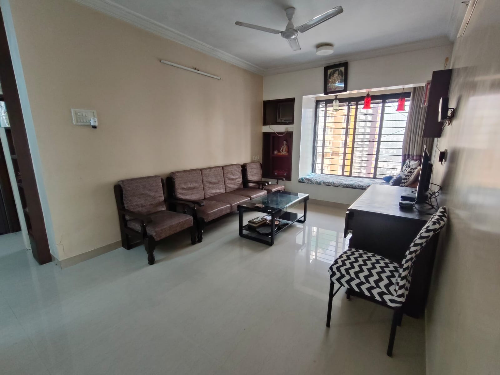 2 BHK Apartment For Sale in Swapnalok Towers