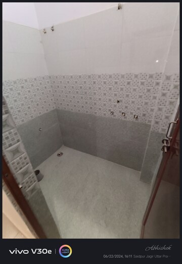 Bathroom in 2 BHK Independent House at Jankipuram Extension – for Sale