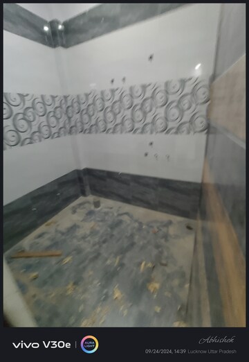 Bathroom in 2 BHK Independent House at Jankipuram Extension – for Sale