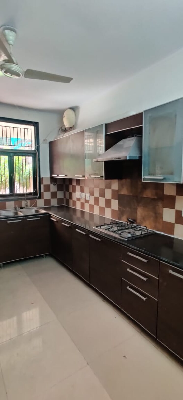 Kitchen, sushant-lok-3 4 Bedroom 300 Sq.Yd. Villa In Sector 57 Gurgaon 8064399