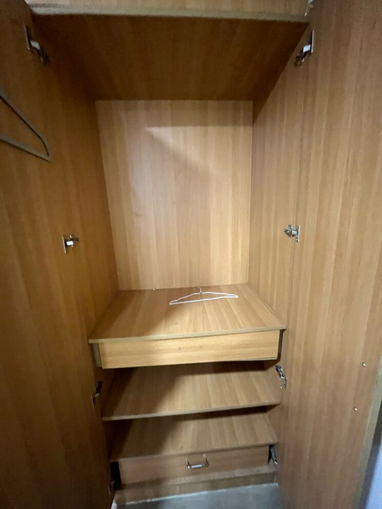 Bathroom, chandigarh-citi-center 1 Bedroom 500 Sq.Ft. Apartment In Vip Road Zirakpur 8064389