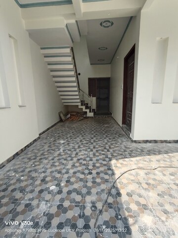 Bedroom in 3 BHK Independent House at Jankipuram – for Sale