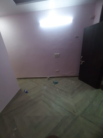 Room in 1 BHK Builder Floor at Rohini Sector 8 – for Rent