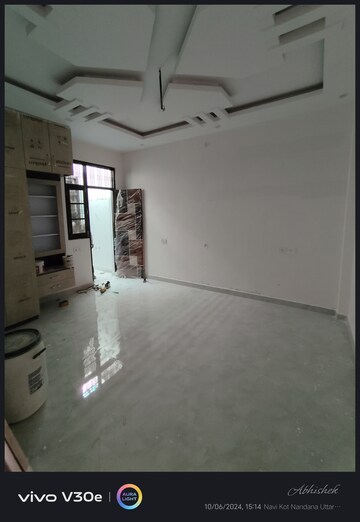 Room in 3 BHK Independent House at Jankipuram – for Sale