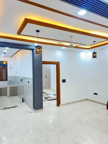 Team Area in 3 BHK Builder Floor at Ashoka Enclave – for Sale