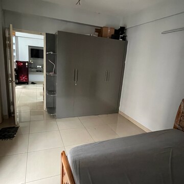 Room in 2 BHK Apartment at AVL 36 Gurgaon, Sector 36a – for Rent