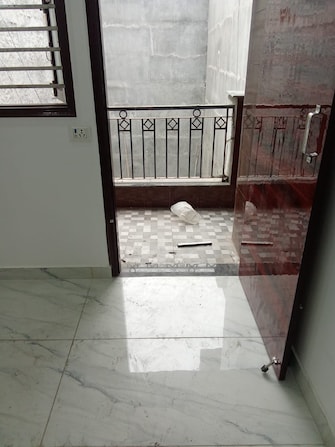 1 BHK Builder Floor For Rent in Paryavaran Complex Delhi  8064516