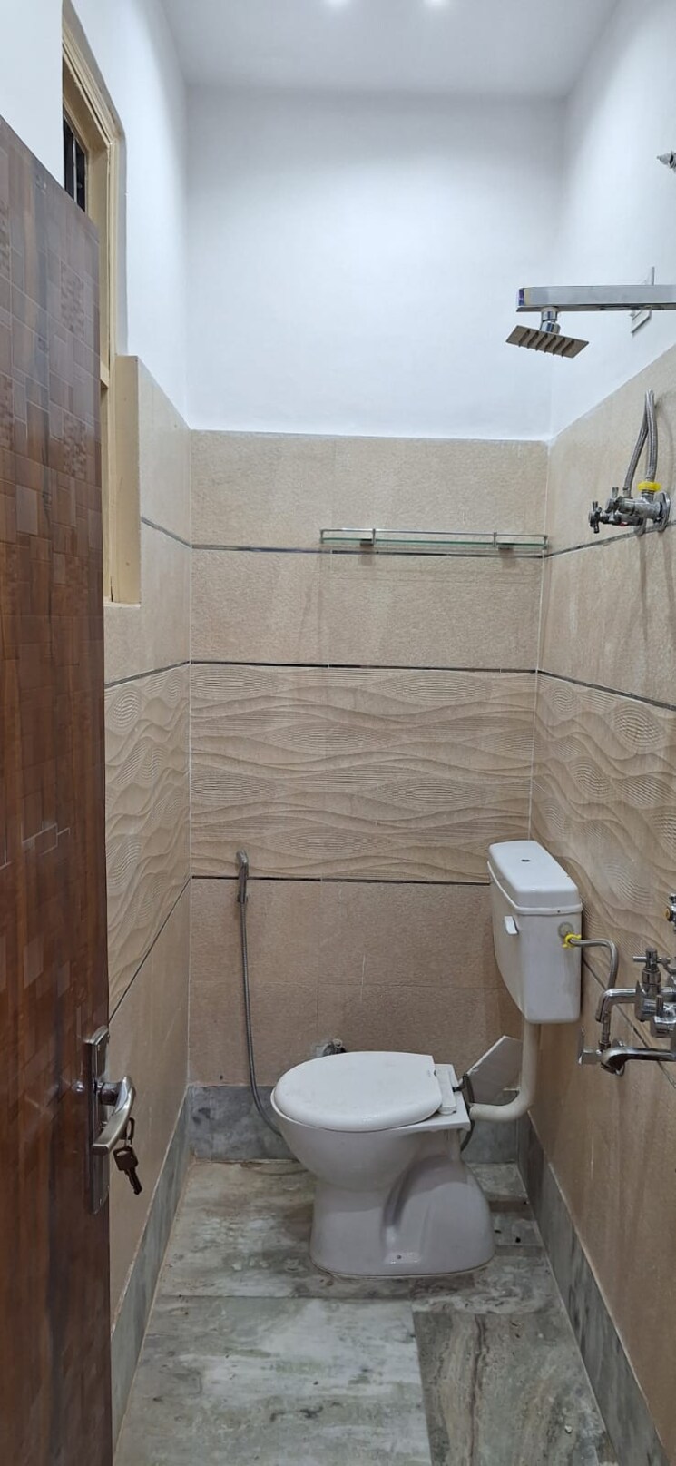 Bathroom, rohini sector 7 2 Bedroom 500 Sq.Ft. Builder Floor In Rohini Sector 7 Delhi 8064535