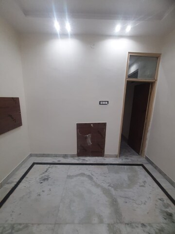 Room in 2 BHK Builder Floor at Rohini Sector 7 – for Sale